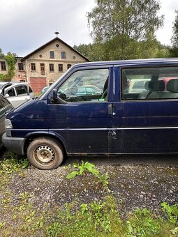 Volkswagen Caravelle - 10