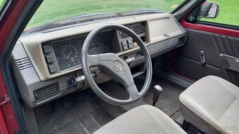 Škoda Felicia 1.3L – veterán z roku 1989, jen 7 500 km - 10