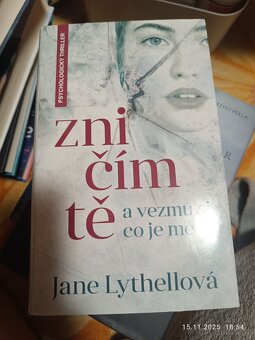 Prodám více knih - 10