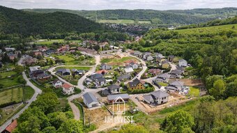 Exkluzivní novostavba 6+kk u lesa – Chrustenice, 239 m², poz - 10