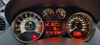 Peugeot RCZ 2.0 HDI 120 kw - 10