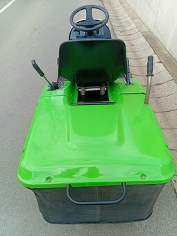 Prodám zahradní traktor Viking MT640  15.5Hp - 10