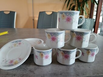 Set hrnků s podšálky - 10