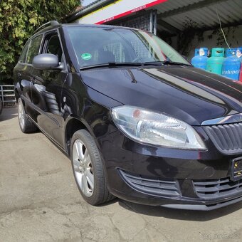 Škoda Fabia kombi facelift 120tis km Černá metla - 10