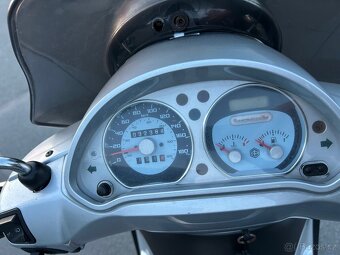 PIAGGIO BEVERLY 500 - 10