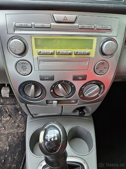 Mazda 2 1.4.i - 10
