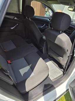 Ford Mondeo 1.6 nafta r.v.2012 - 10