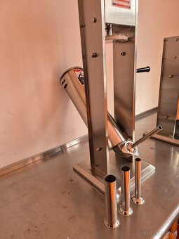 Plnička klobás 5 L Řeznická plnička klobás 5 L - 10