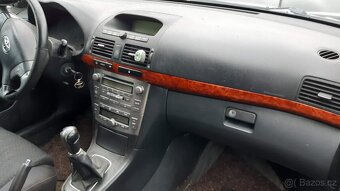 Toyota Avensis Combi 2,0 D4D 85kW 2003 - dily - 10