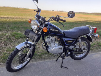 Suzuki GN 125 - 10