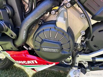 Ducati Streetfighter V4S - 10