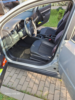 Prodám Opel Vectra Combi - 10