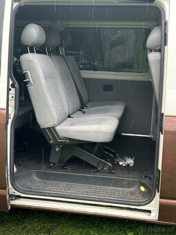 Volkswagen Transporter T5 1.9 77 KW - 10