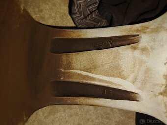 Michelin 195/65 R15 - 10