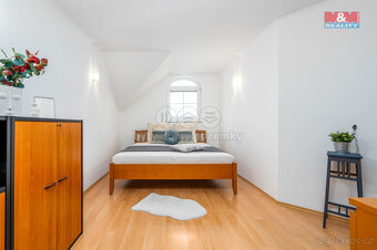 Prodej rodinného domu, 439 m², Chýně, ul. Dlouhá - 10