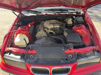 BMW E36 Compact HELLROT DOVOZ NĚMECKO - 10