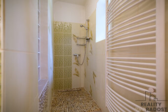 Atypický rodinný dům 5+kk, pozemek 2.564 m2, Náklo - Lhota n - 10