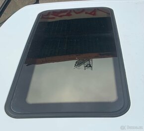 Nissan Bluebird 2.0 SLX, 1990 , T72 . Veterán. - 10