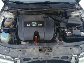 Škoda Octavia 1,6 díly - 10