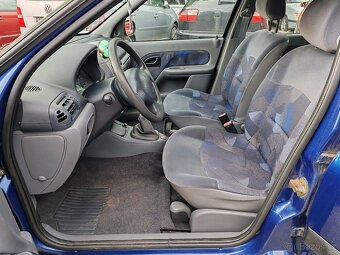 benzínový Renault Clio 1.2 - 10