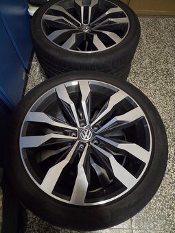 Alu kola Suzuka 5x112  R20H2  8,5J  ET38 - 10