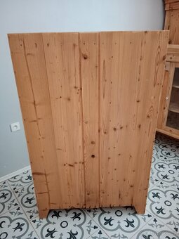 Stará skříňka, potravinka po renovaci - 10