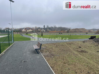 Prodej exkluzivního pozemku k výstavbě rodinného domu v obci - 10