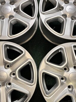 6x139.7 R17 Originál Alu Ford Ranger + senzor TOP STAV - 10