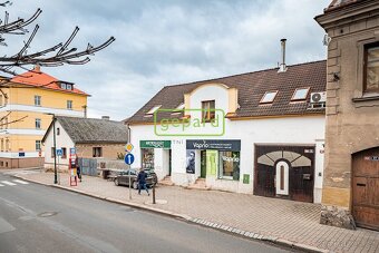 Prodej nebytového prostoru vhodného k podnikání 43m2, centru - 10