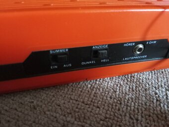 Universum -radio,hodiny,budik - 10