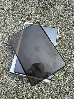 iPad 9 2022 - 9.generace - 10