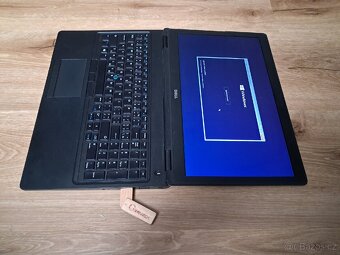 DELL Latitude 5580 - 10