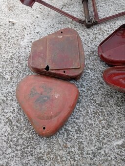 Jawa pérák 250 - 10