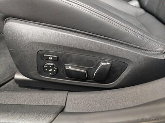 M3 Competition xDrive - 10