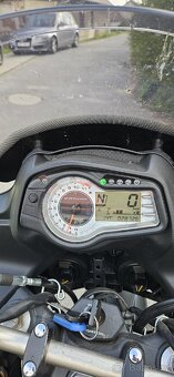 Suzuki dl 650 v-strom - 10
