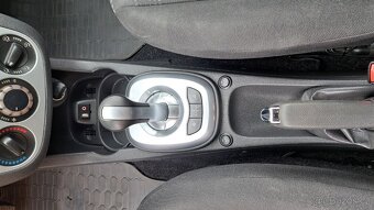 Opel Corsa D 1.2 63kw Automat - první majitel - 10