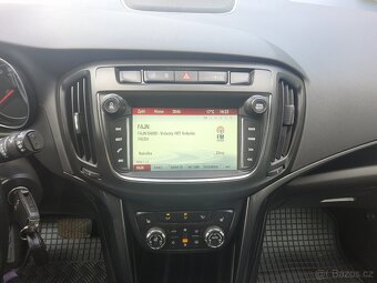 Opel Zafira - 10