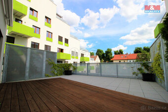 Pronájem bytu 5+kk, 150 m2, ul. U hranic, Praha 10 Strašnice - 10