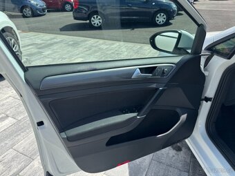 Volkswagen Golf 1,0 TSI 85 Kw Rabbit - 10