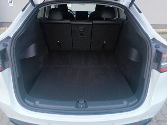 Tesla Model Y Long Range, Dual Motor, Možný odpočet DPH, - 10