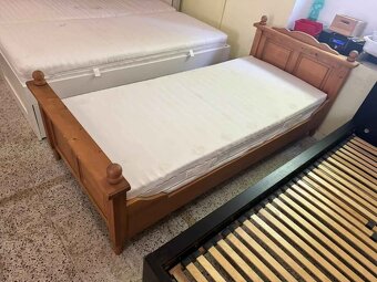 Pěkné použité jednolůžko Masiv 90x200 cm Komplet včetně matr - 10