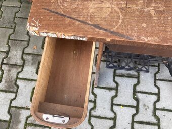 Starožitný šicí stroj Minerva - 10