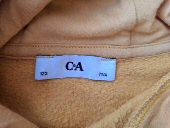 4 Dětský svetr velikosti 122 - 10