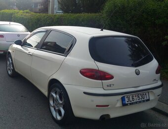Alfa Romeo 147 1.9JTD 103 kW (2003) - 10