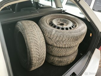 Škoda Octavia 3 1,6 TDI 85KW najeto 95400km - 10