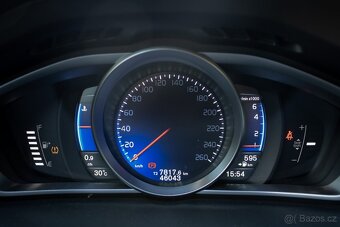 Volvo V40 T2 1.6L Edition Plus - 10