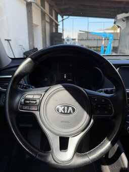 Kia Optima 1.7 CRDi 104 kW - 10