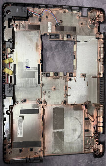 Diely z notebooku ASUS VivoBook 15 X542UQ - 10