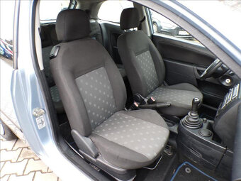 Ford Fiesta 1,3 i KLIMA-HNED ODJÍŽDÍTE - 10