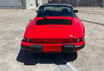 Porsche 911 Carrera Targa - 10